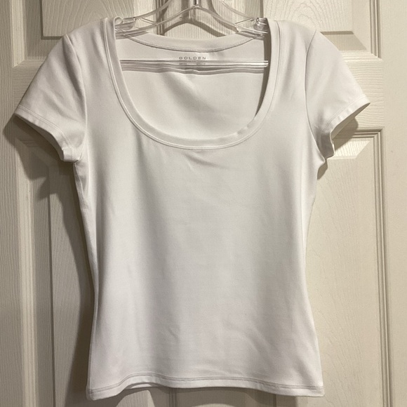 Aritzia White Scooped-neck Fitted T-Shirt, Size Small - Picture 3 of 16